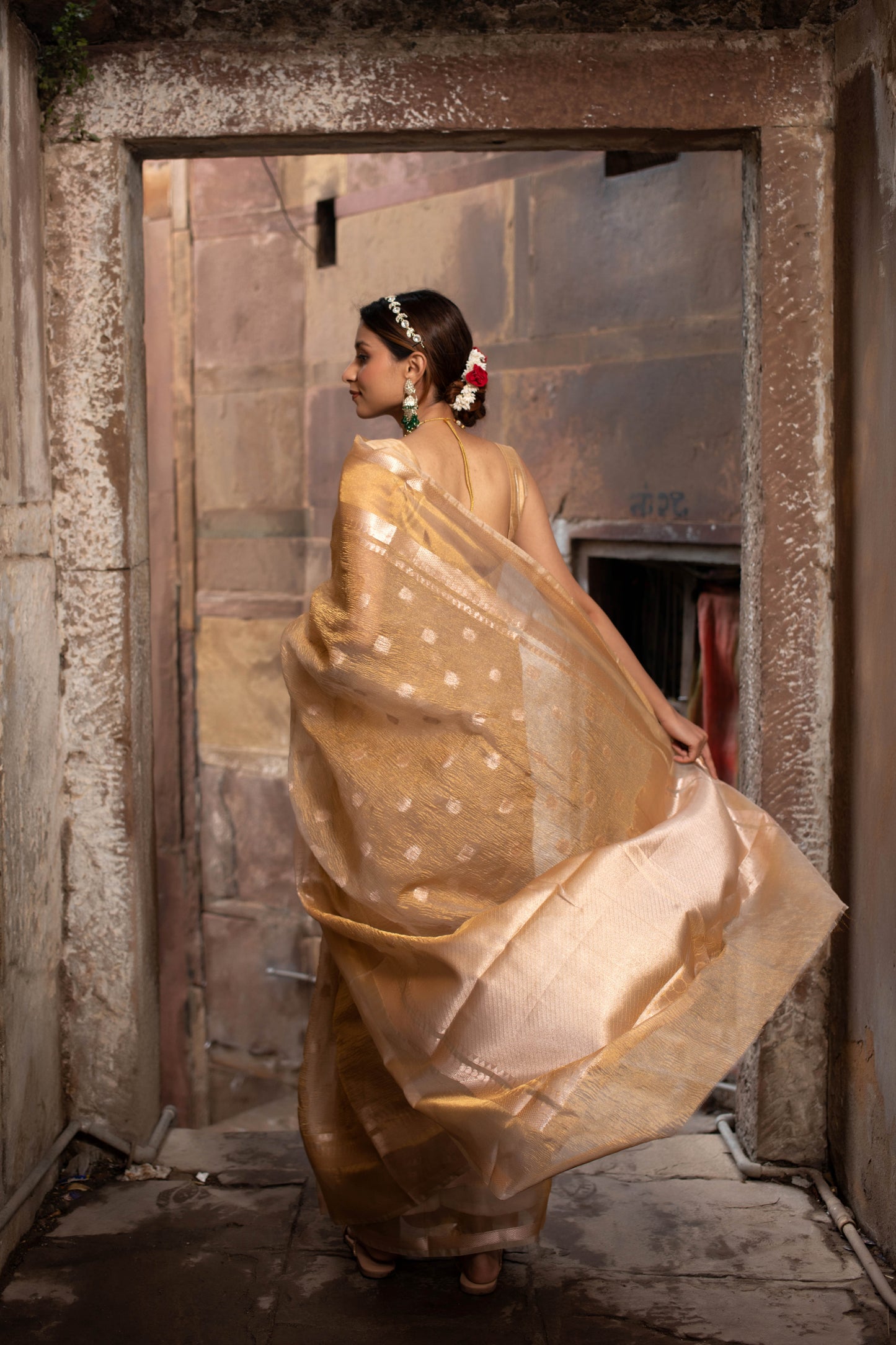 Golden with Booti Banarasi Tissue Silk Saree