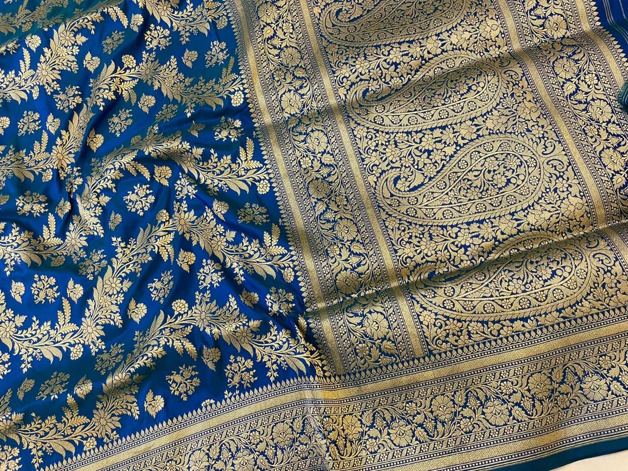 Blue Pure Katan Silk Handloom  With Jaal Banarasi Saree